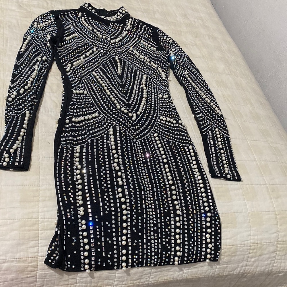 Blinged Out Dress & comfy fitting , Perfect 4 Soecial Ocassions. Only worn once